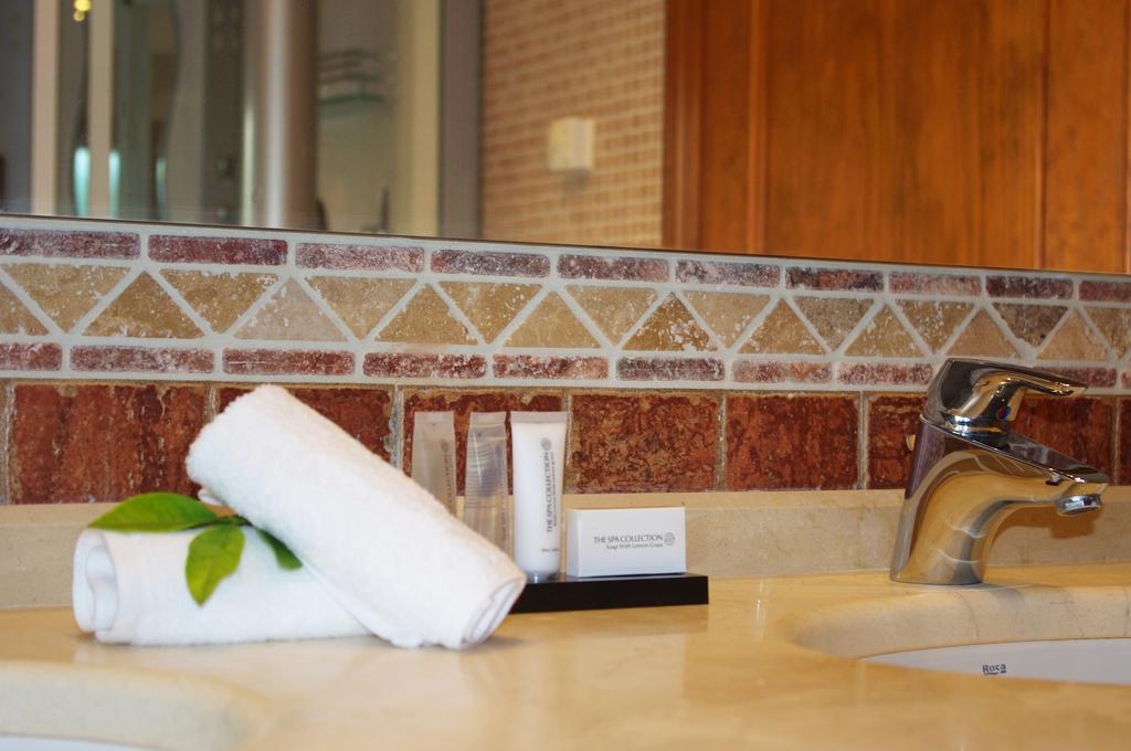 Villa Conmigo Bed & Breakfast อาเลาริน เดลา ตอร์เร ภายนอก รูปภาพ